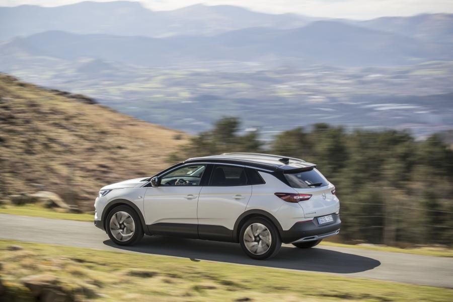  Opel Grandland X Turbo D Ultimate 2018 года  (фото 8 из 39)